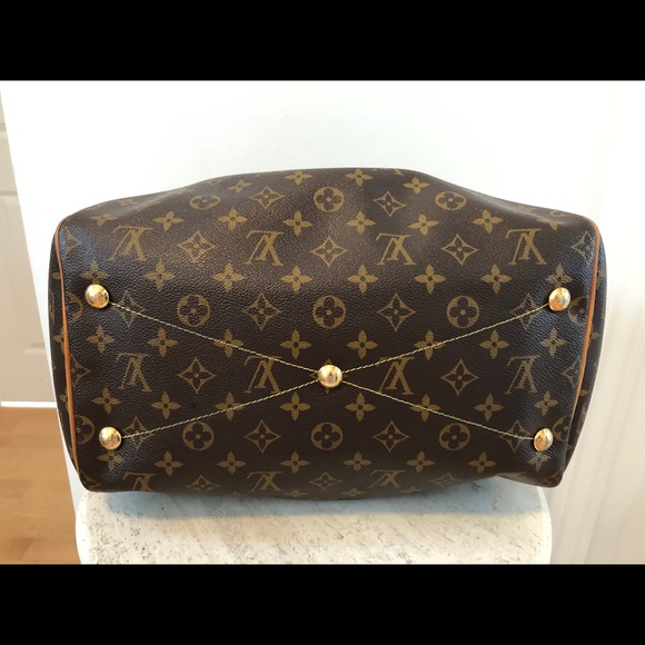 Authentic Louis Vuitton Tivoli GM (tags, dust bag) - Picture 3 of 8